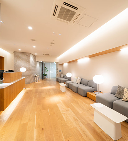 写真:横浜フォルテ矯正歯科の待合室