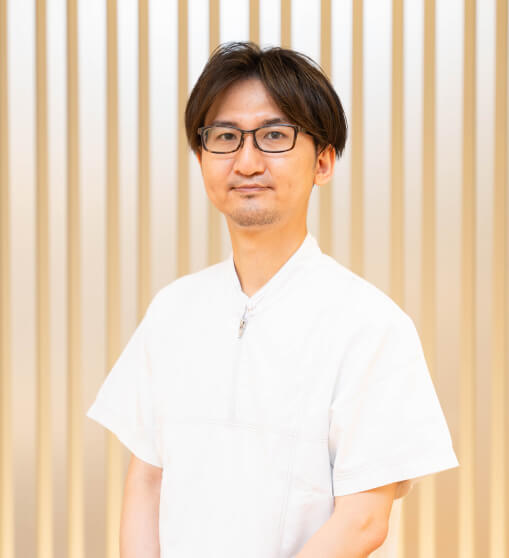 写真:横浜フォルテ矯正歯科 院長 鈴木 剛史